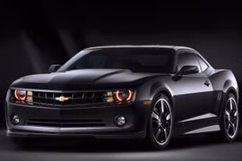 Ấn tượng với 6 sao an toàn của Chevrolet Camaro 2012