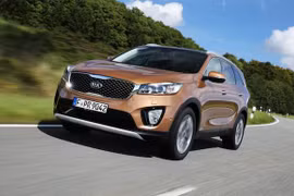 Kia công bố ảnh thực tế và thông số kĩ thuật của Sorento thế hệ mới