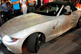 Bị cảnh sát "tóm" vì "độ" xe quá lố