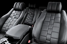 Range Rover “độ” cực hầm hố với tông đen mạnh mẽ