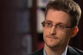 Edward Snowden xin lưu vong ở Nga thêm 1 năm
