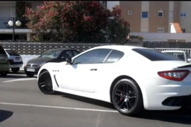 Lionel Messi "tậu" xe hơi cực "đỉnh"