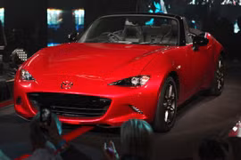 Mazda chính thức trình làng mẫu xe Miata MX-5 2016
