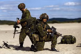 Canada chống lại kế hoạch tăng ngân sách quốc phòng của NATO