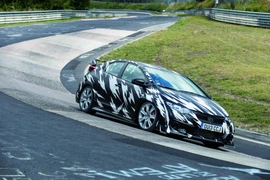 Những hình ảnh đầu tiên của Honda Civic Type R 2015
