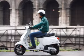 Piaggio ra mắt mẫu Vespa phiên bản mới 2013
