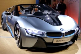 Siêu xe thể thao BMW i8 "trình làng"