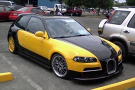 Biến hóa Honda Civic thành “sao sáng” Bugatti Veyron 