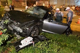 Nissan GT-R độ công suất lớn gây tai nạn chết người