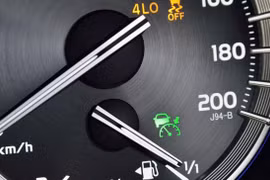 Khám phá ý nghĩa các đèn cảnh báo trên bảng táp-lô của xe Toyota