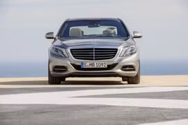 30.000 đơn đặt hàng cho Mercedes S-Class W222 trong 3 tháng