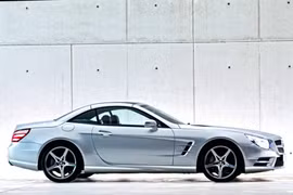 Hé lộ hình hài Mercedes-Benz SL 2013