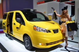 Lexus tổ chức “thi công nghệ” trên Facebook