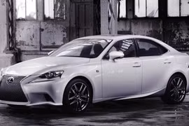 Công bố giá bán xe hơi Lexus IS 2014
