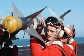 Mỹ cung cấp cho Isarel tên lửa không đối không trị giá 544 triệu USD