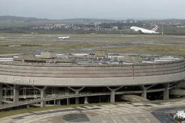 Pháp: Báo động nạn cướp tài sản du khách