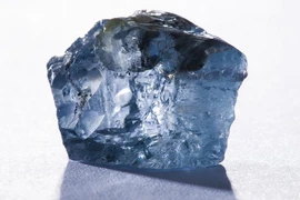 Mới tìm thấy viên kim cương xanh cực hiếm 