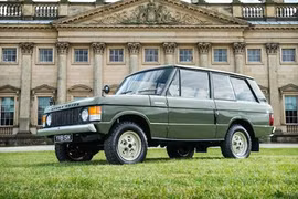 Chiếc Range Rover lâu đời nhất thế giới được đưa lên sàn đấu giá