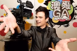 Sau 2 năm hôn mê, chàng trai người Úc chuyển sang nói tiếng Trung Quốc