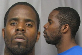 Cha đẻ xé rách da đầu con trong lúc hành hung vợ