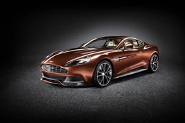 Aston Martin Vanquish 2014 kết thúc tua “xuyên Mỹ” tại LA