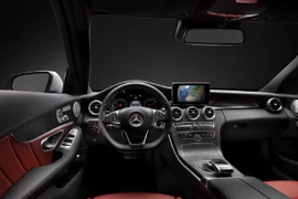 Nội thất sang trọng và hiện đại của Mercedes C-Class 2015