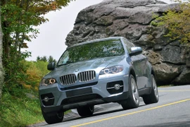 Gần 3.000 chiếc BMW X5- X6 bị thu hồi
