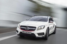 Mercedes GLA 45 AMG concept: Trẻ trung và năng động