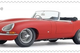 Bộ tem xe cổ độc đáo được bày bán tại Anh