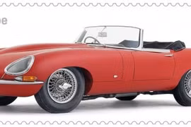 Bộ tem xe cổ độc đáo được bày bán tại Anh