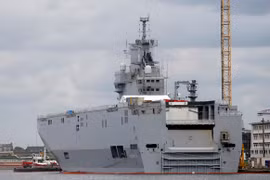 Pháp bất ngờ hoãn kế hoạch chuyển giao tàu sân bay Mistral cho Nga