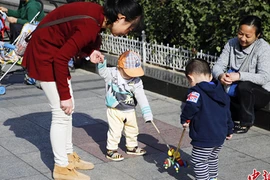 Trung Quốc nới lỏng chính sách một con