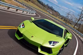 Muôn hình muôn vẻ rực rỡ sắc màu Lamborghini LP700-4 Aventador
