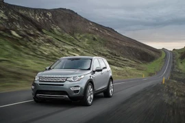 Land Rover Discovery Sport: Rộng rãi và hiện đại 