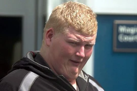 Tội phạm hình sự thoát ngồi tù vì quá cao to