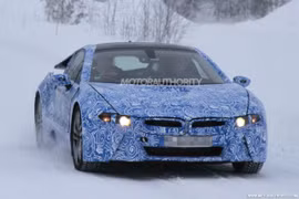 Ảnh nóng BMW i8 "khổ luyện" ở Bắc Cực