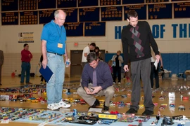 Choáng ngợp trước bộ sưu tập đồ lưu niệm Chevrolet khổng lồ