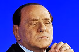 Thủ tướng Ý Silvio Berlusconi... ngủ gật trước các nỗ lực của G20 