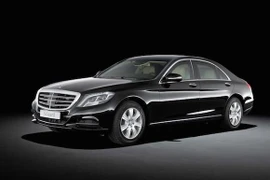 Mercedes-Benz trình làng "pháo đài di động" - S600 Guard 