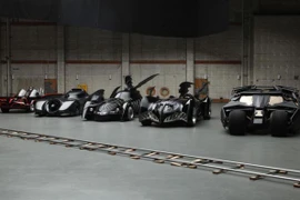 Mãn nhãn với chùm siêu xe của Người dơi mọi thời đại