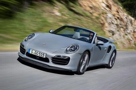 Porsche 991 Turbo mui trần: Đẳng cấp của một siêu xe