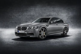 BMW trình làng phiên bản “sinh nhật 30 tuổi” của M5