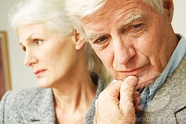 Cụ ông 99 tuổi li dị vợ 96 tuổi vì tội ngoại tình từ... 50 năm trước