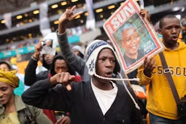 91 nhà lãnh đạo thế giới, hàng triệu người dân dự lễ tang Nelson Mandela