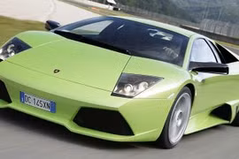 Phá nát Lamborghini Murcielago Roadster sau khi trúng thưởng