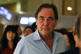 Đạo diễn đoạt giải Oscar làm phim về Edward Snowden