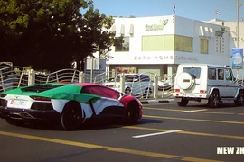 Hàng loạt siêu xe xuất hiện trong ngày Quốc khánh của UAE