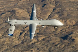 Mỹ phát triển máy bay không người lái điều khiển bằng suy nghĩ