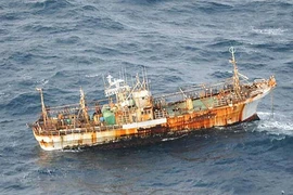 Tìm thấy tàu cá bị mất tích trong vụ sóng thần ở Nhật Bản tại... Canada