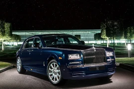 Rolls-Royce Celestial Phantom đính 446 viên kim cương